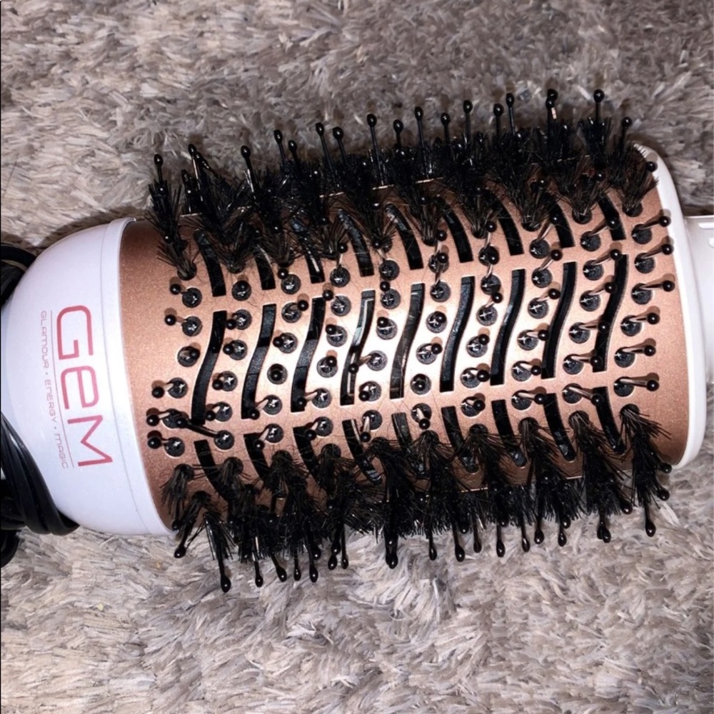GEM hairdryer and styling tool